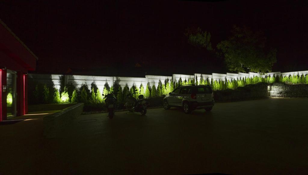 爱尔酒店 Holíč 外观 照片